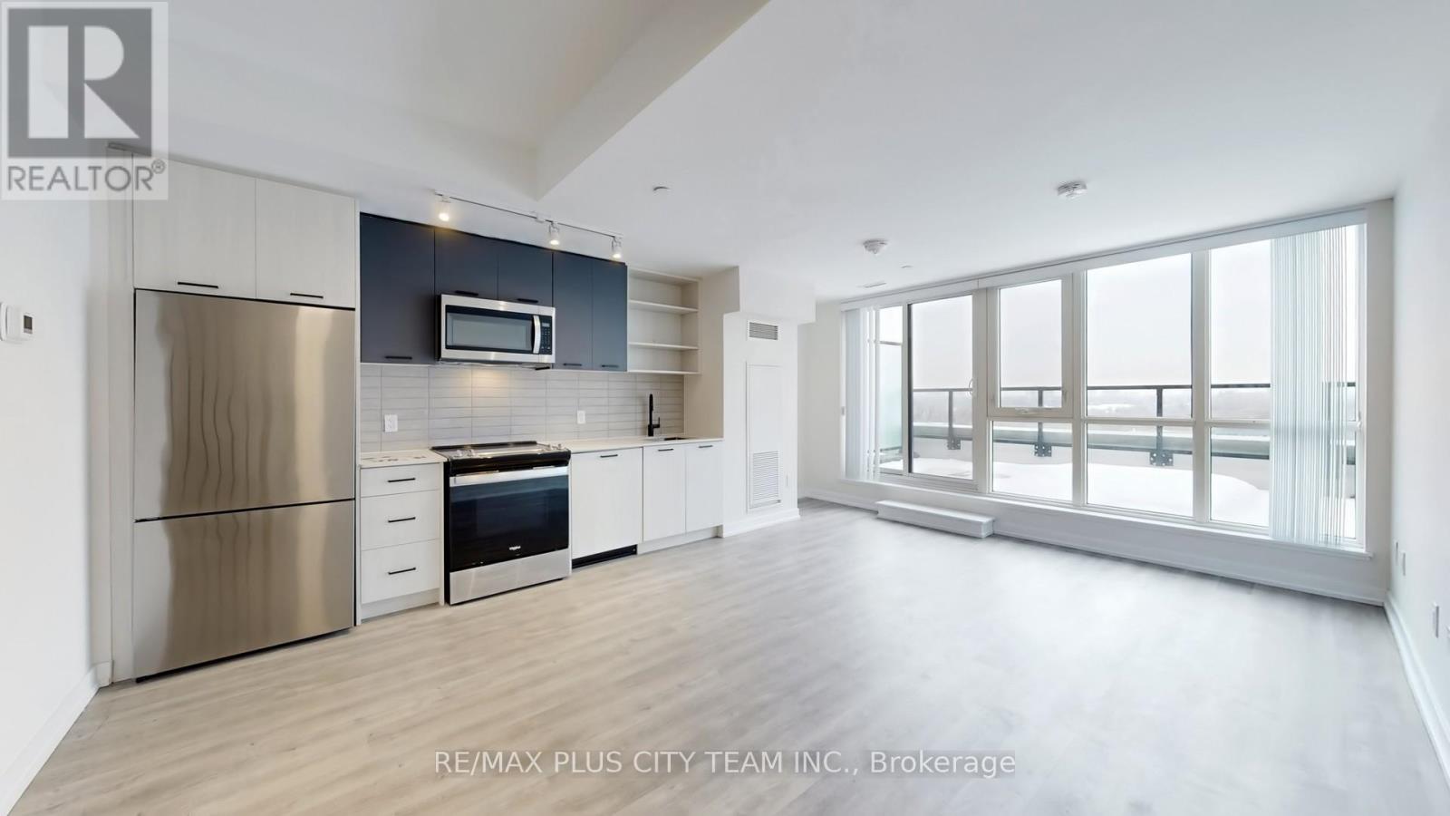 718 - 2300 St Clair Avenue, Toronto, Ontario  M6N 0B3 - Photo 6 - W12836212