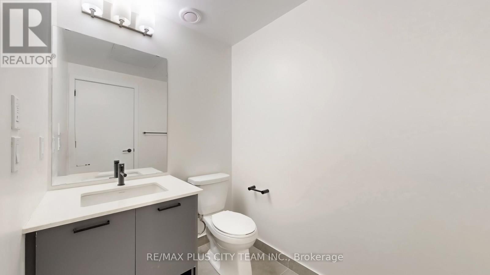 718 - 2300 St Clair Avenue, Toronto, Ontario  M6N 0B3 - Photo 9 - W12836212