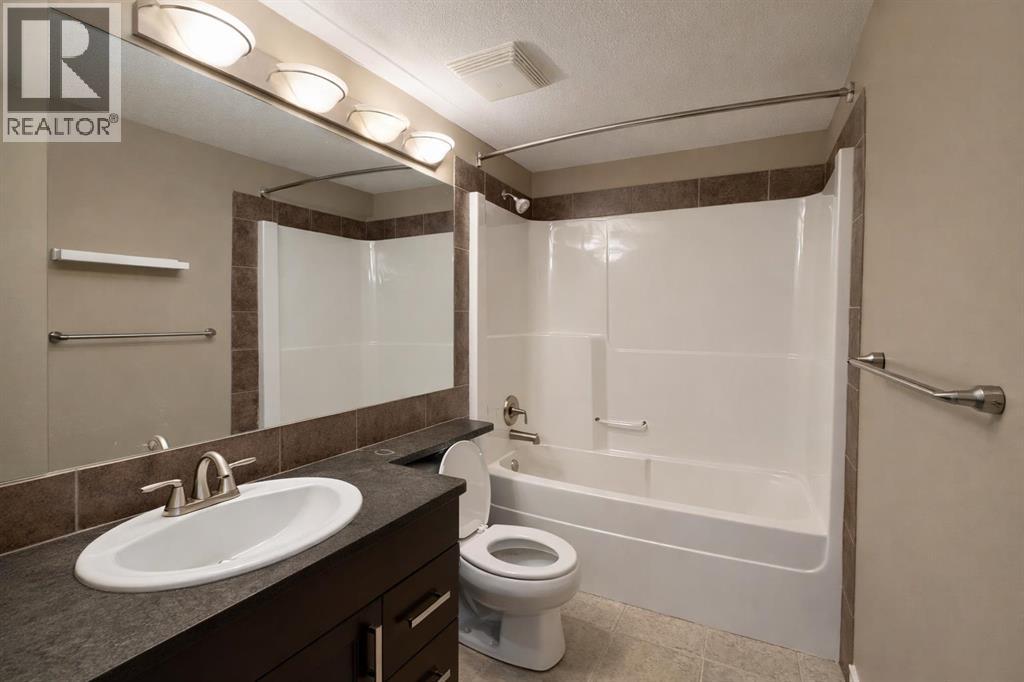 2, 189 Silkstone Road W, Lethbridge, Alberta  T1J 4J9 - Photo 11 - A2273425