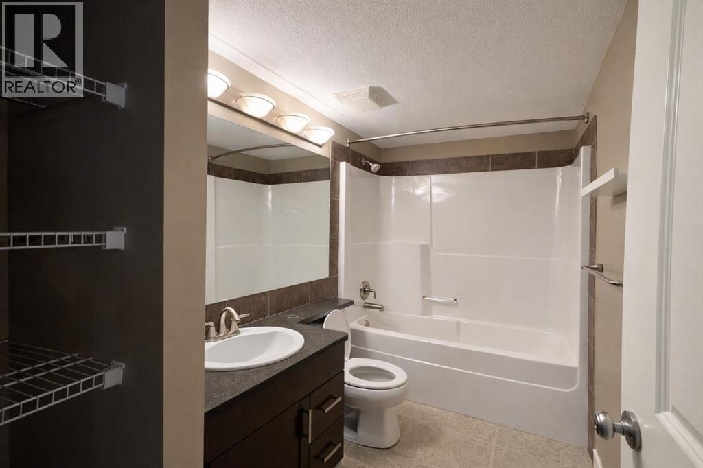 2, 189 Silkstone Road W, Lethbridge, Alberta  T1J 4J9 - Photo 10 - A2273425