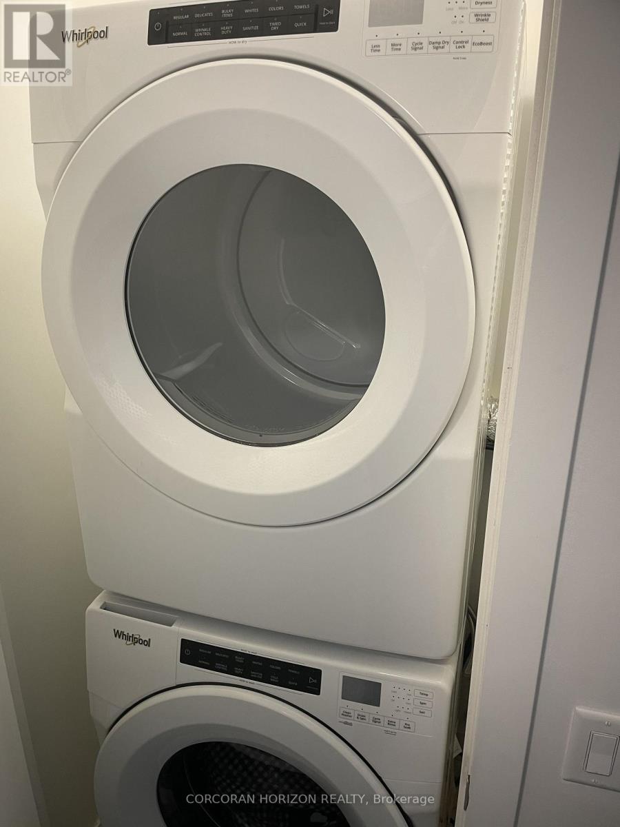 404 - 55 Duke Street, Kitchener, Ontario  N2H 0C9 - Photo 14 - X12835996