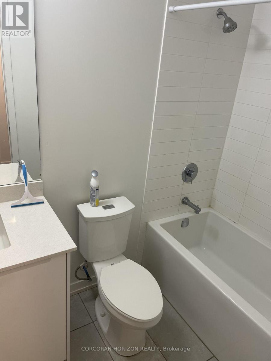 404 - 55 Duke Street, Kitchener, Ontario  N2H 0C9 - Photo 9 - X12835996