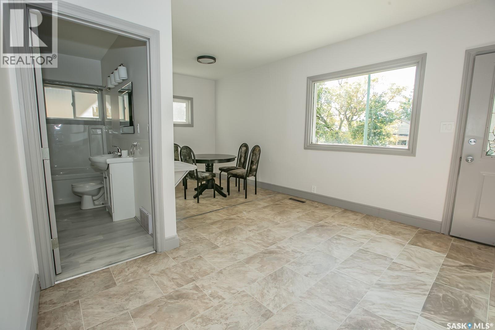 507 Toronto Street, Regina, Saskatchewan  S4R 1M7 - Photo 7 - SK029501