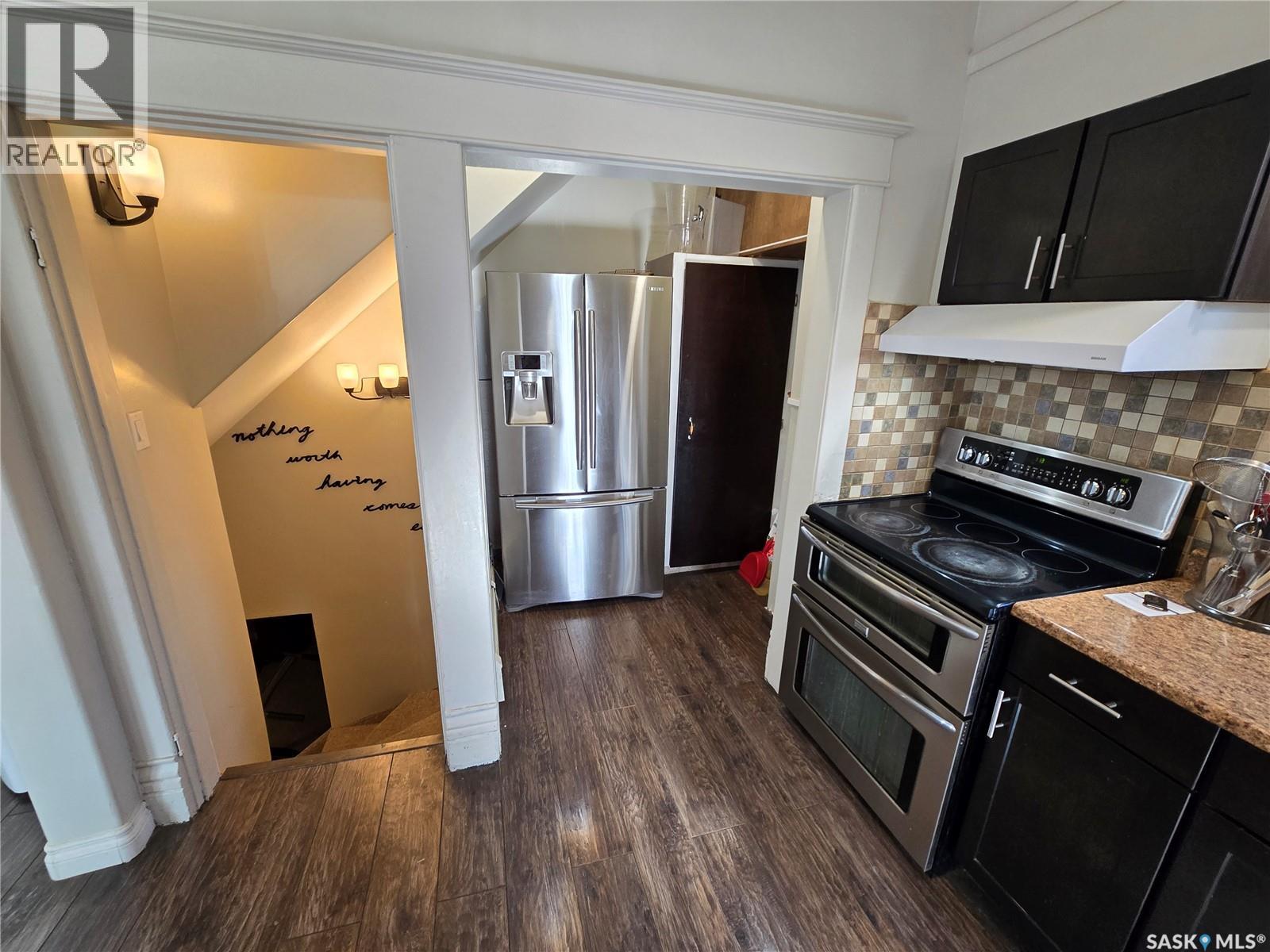 2 Prairie Avenue, Weyburn, Saskatchewan  S4H 0L1 - Photo 16 - SK029492