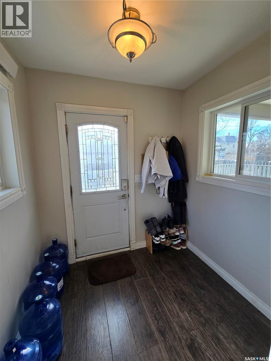 2 Prairie Avenue, Weyburn, Saskatchewan  S4H 0L1 - Photo 19 - SK029492