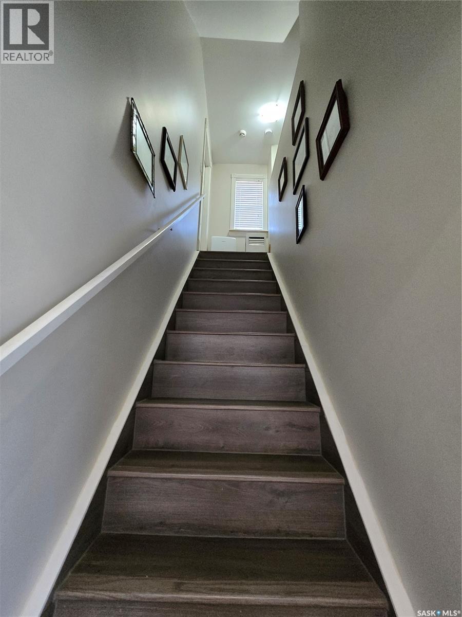 2 Prairie Avenue, Weyburn, Saskatchewan  S4H 0L1 - Photo 20 - SK029492