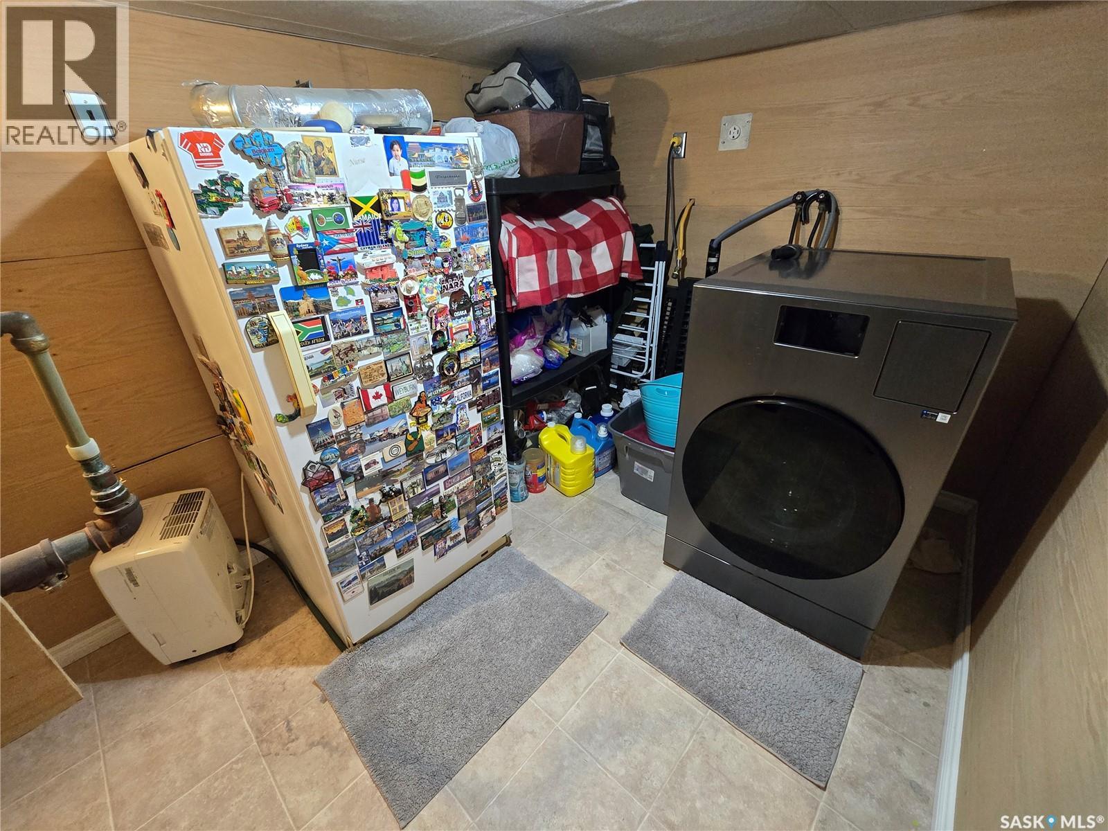 2 Prairie Avenue, Weyburn, Saskatchewan  S4H 0L1 - Photo 38 - SK029492