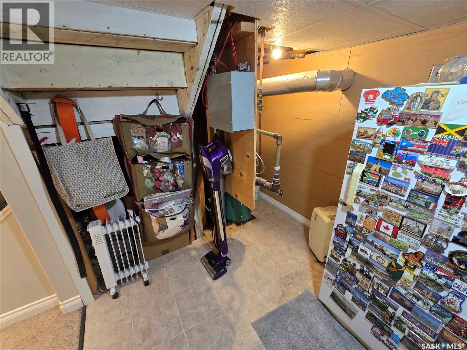 2 Prairie Avenue, Weyburn, Saskatchewan  S4H 0L1 - Photo 39 - SK029492