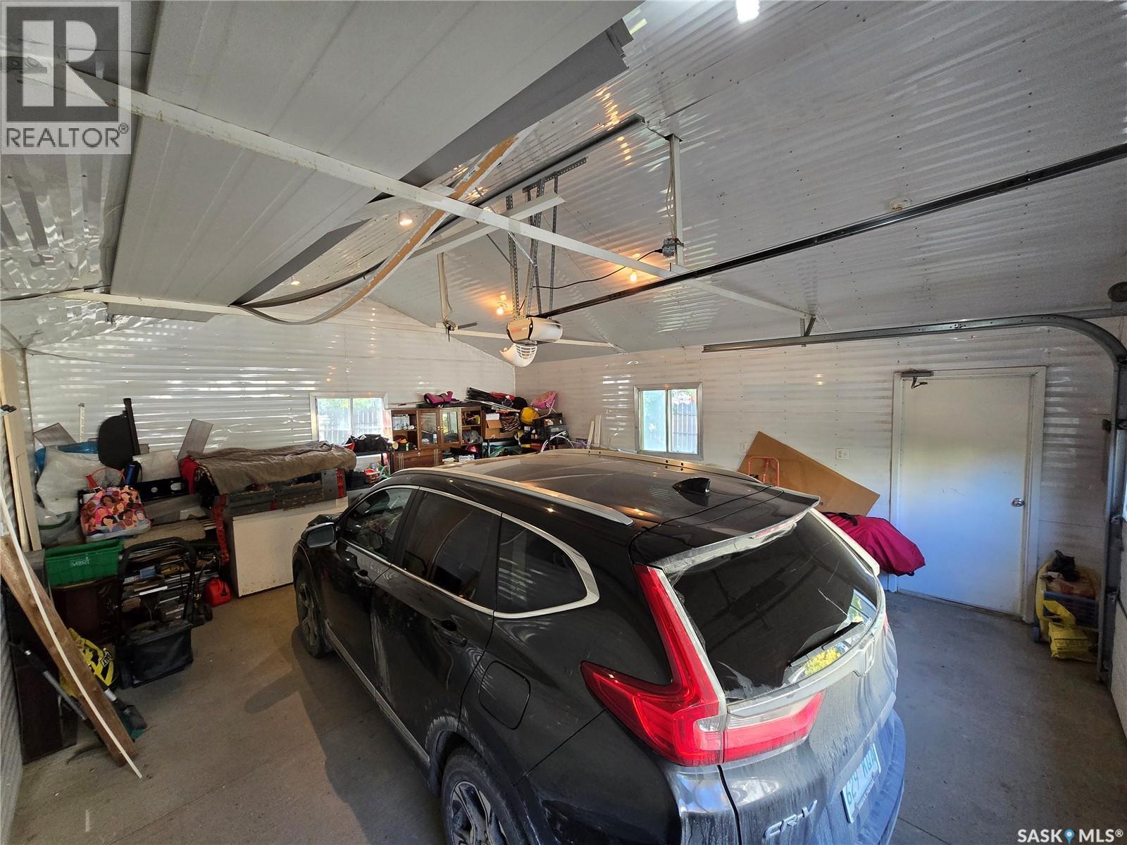 2 Prairie Avenue, Weyburn, Saskatchewan  S4H 0L1 - Photo 49 - SK029492