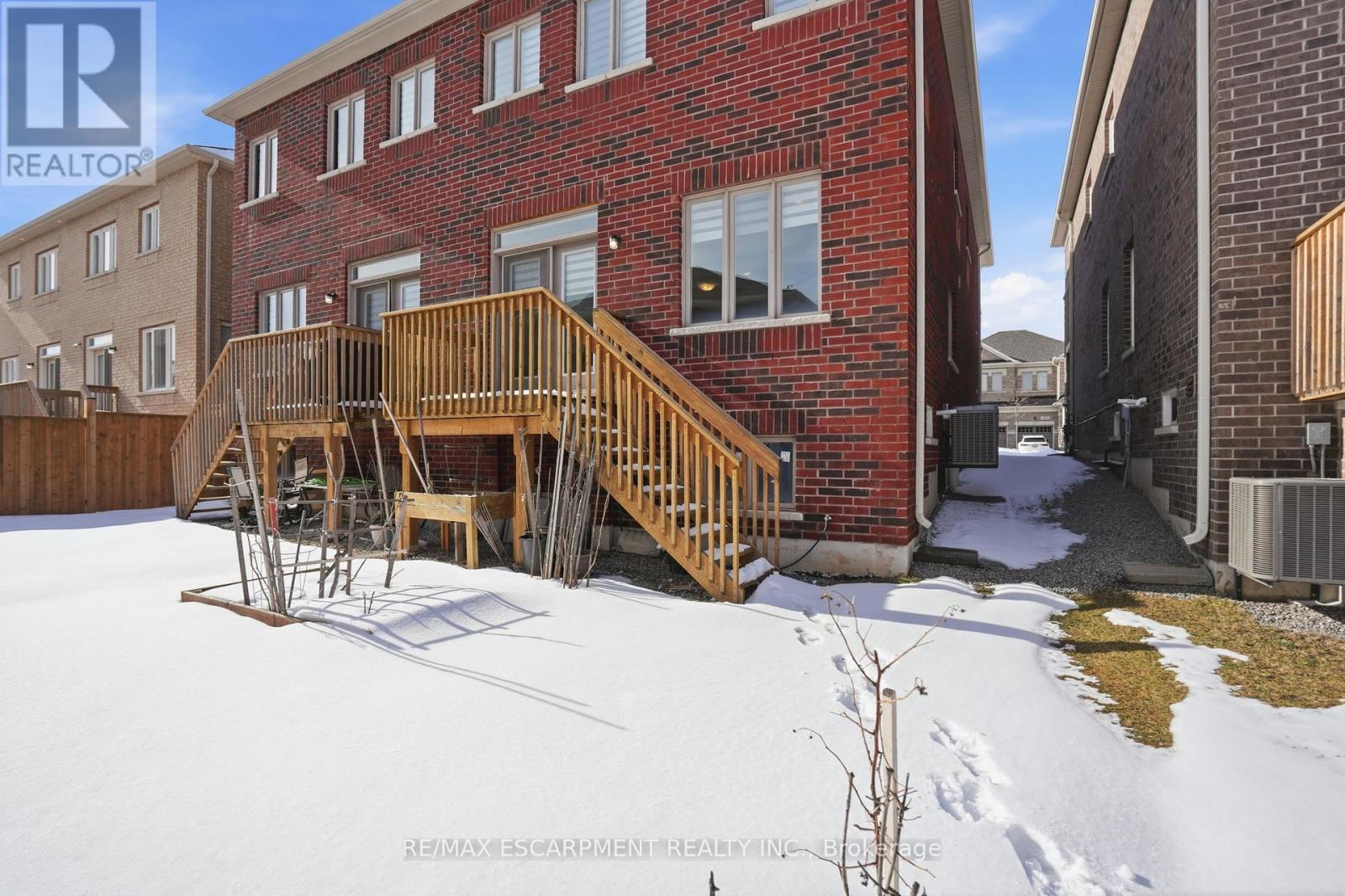 24 Great Falls Boulevard, Hamilton, Ontario  L8B 1X8 - Photo 37 - X12836028