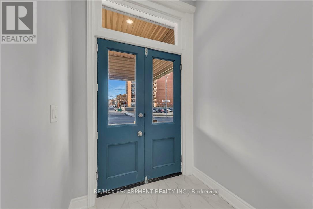 Main - 51 Wellington Street S, Hamilton, Ontario  L8N 2P9 - Photo 4 - X12836080