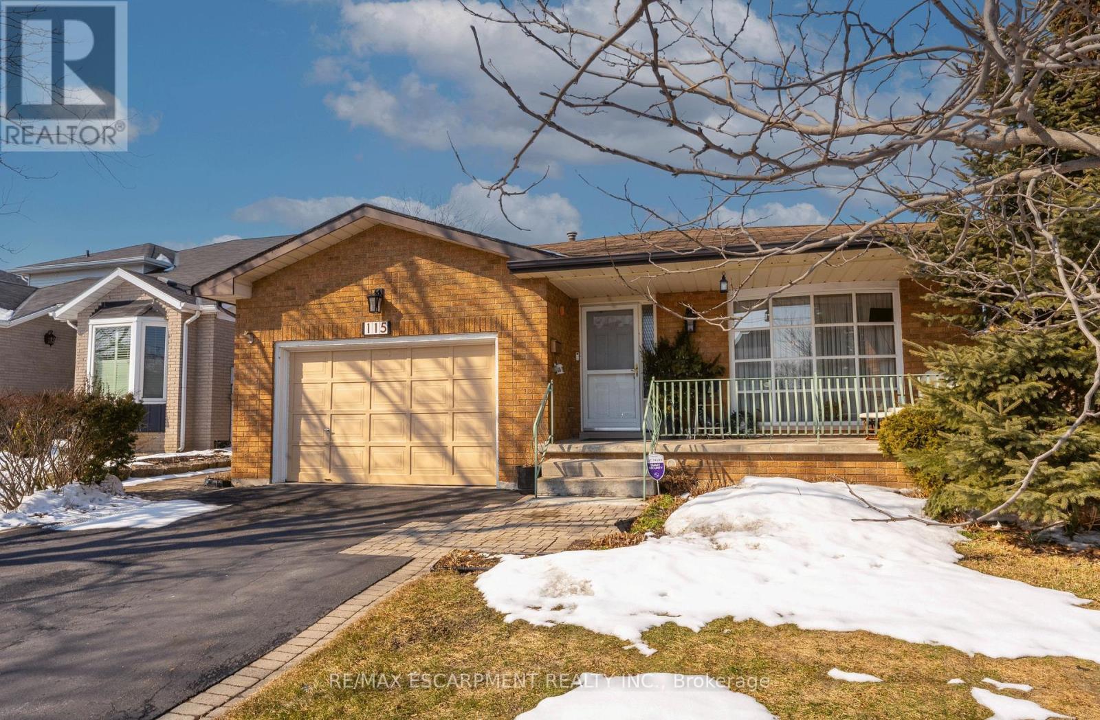 115 First Road W, Hamilton, Ontario  L8J 2S6 - Photo 2 - X12836106