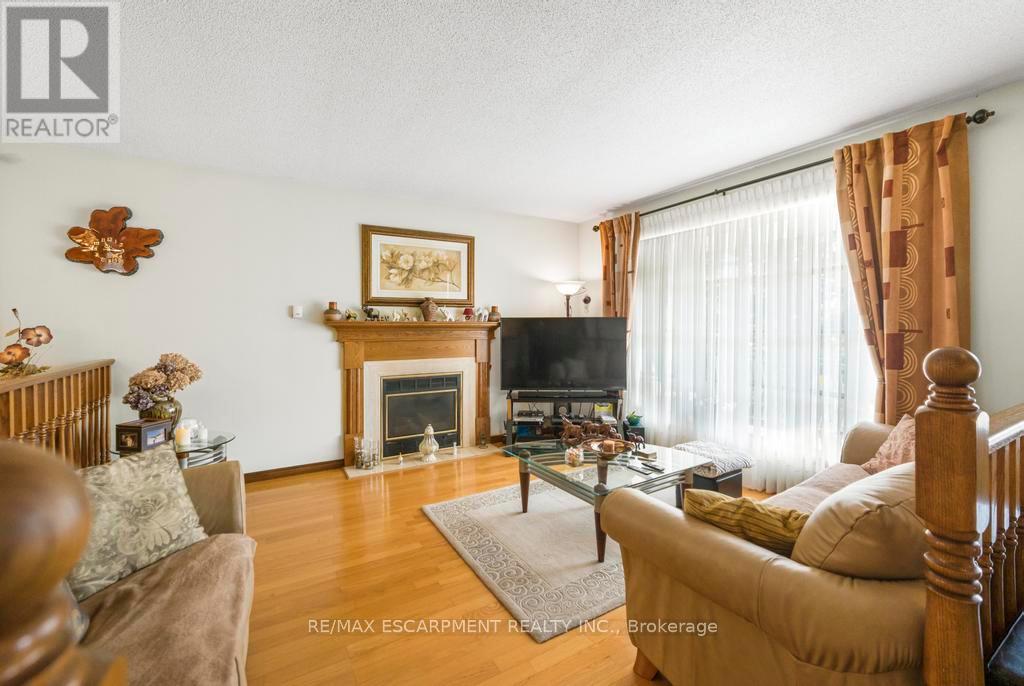 115 First Road W, Hamilton, Ontario  L8J 2S6 - Photo 5 - X12836106