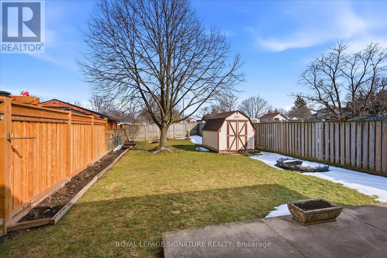 40 Lyton Crescent, Hamilton, Ontario  L8J 2C9 - Photo 3 - X12836124