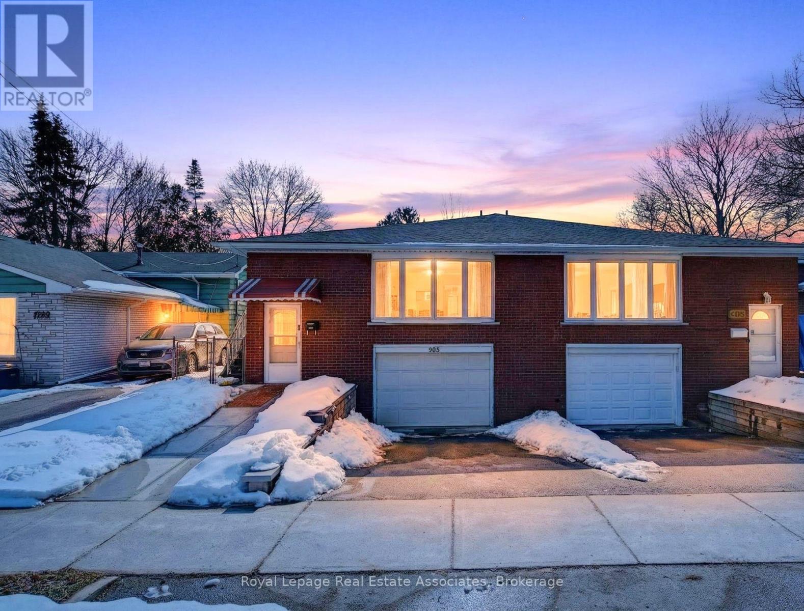 503 Stone Church Road W, Hamilton, Ontario  L9B 1A5 - Photo 1 - X12836142