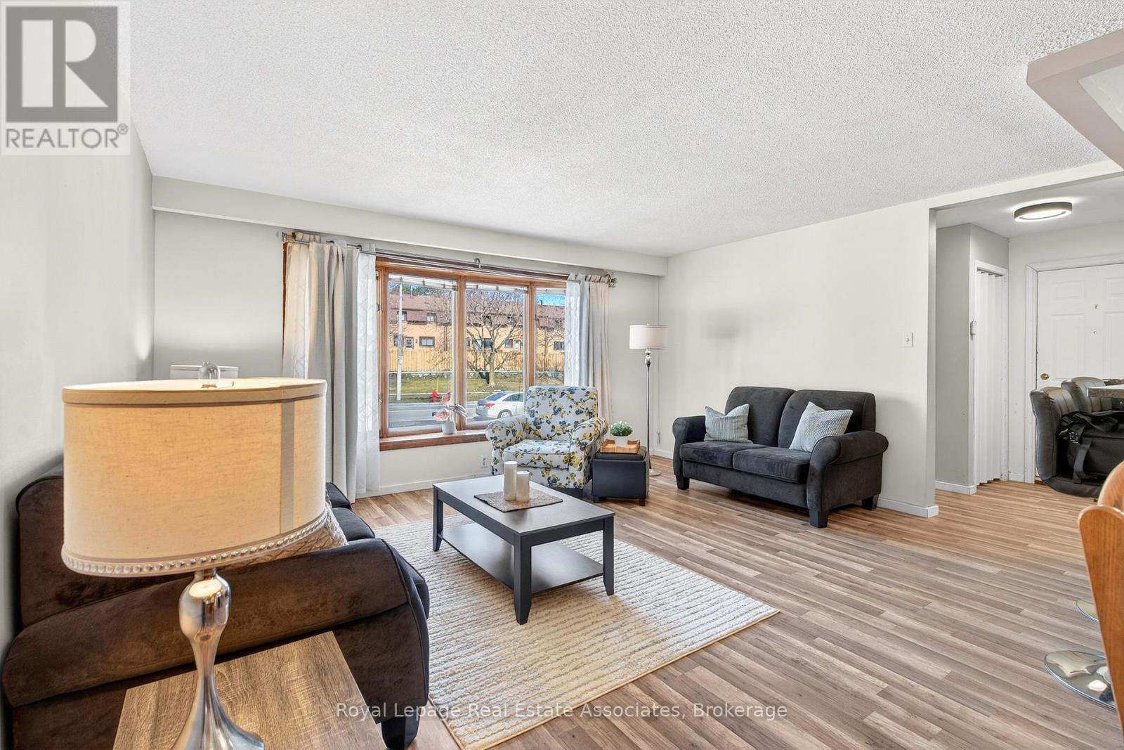 503 Stone Church Road W, Hamilton, Ontario  L9B 1A5 - Photo 8 - X12836142