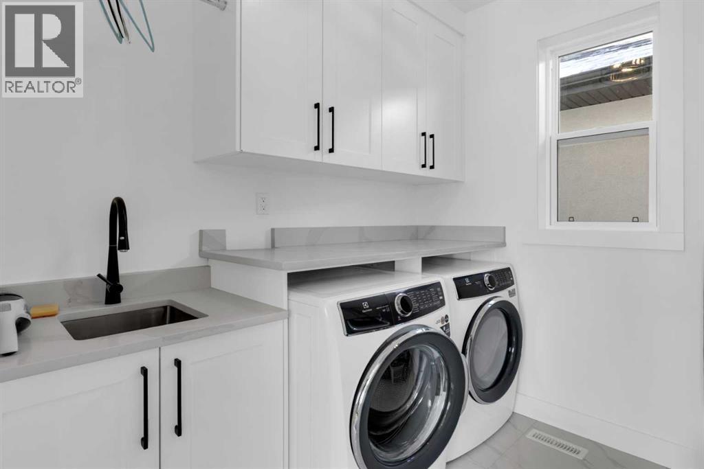 704 37 Street Sw, Calgary, Alberta  T3C 1R9 - Photo 28 - A2282186