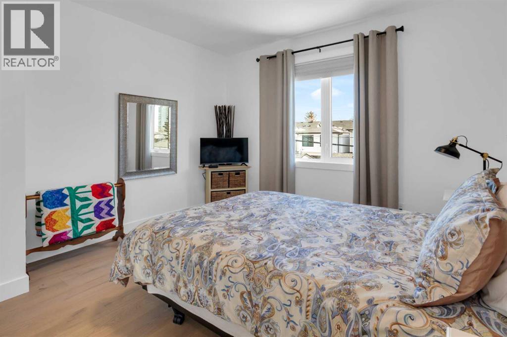 704 37 Street Sw, Calgary, Alberta  T3C 1R9 - Photo 26 - A2282186