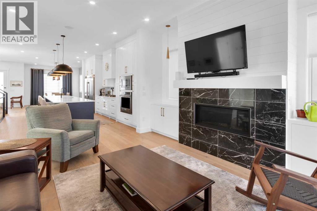 704 37 Street Sw, Calgary, Alberta  T3C 1R9 - Photo 14 - A2282186