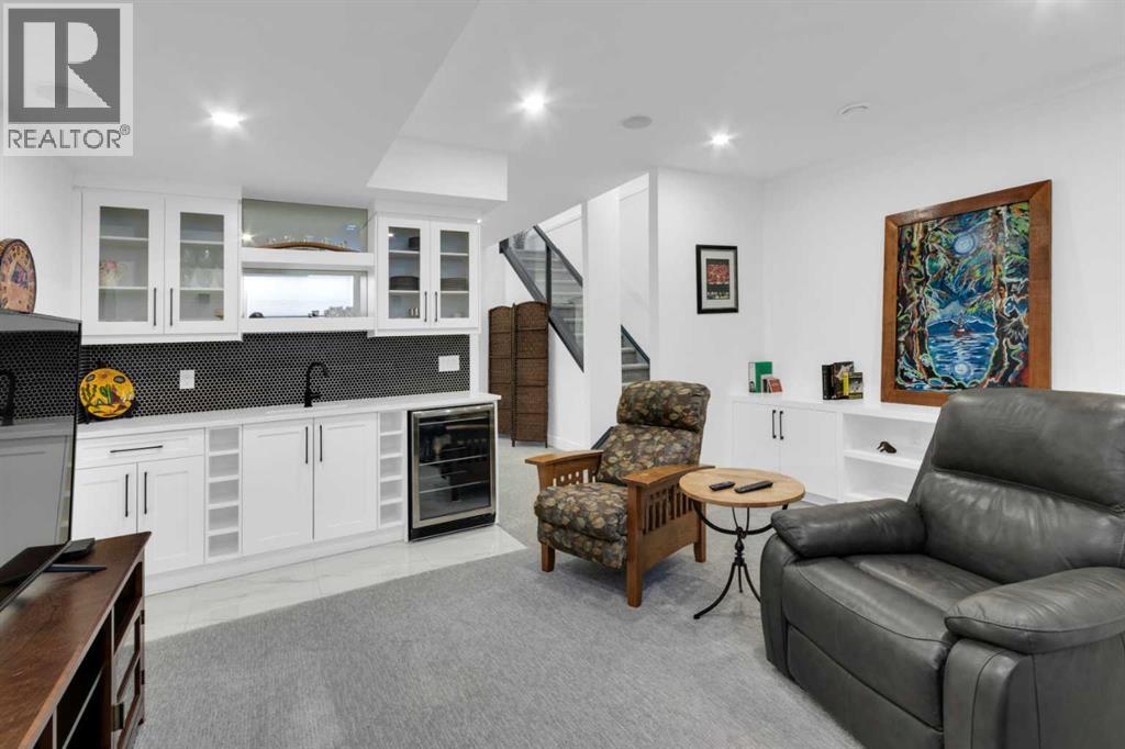 704 37 Street Sw, Calgary, Alberta  T3C 1R9 - Photo 31 - A2282186