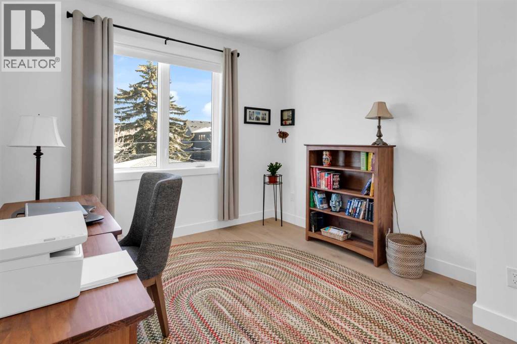 704 37 Street Sw, Calgary, Alberta  T3C 1R9 - Photo 25 - A2282186