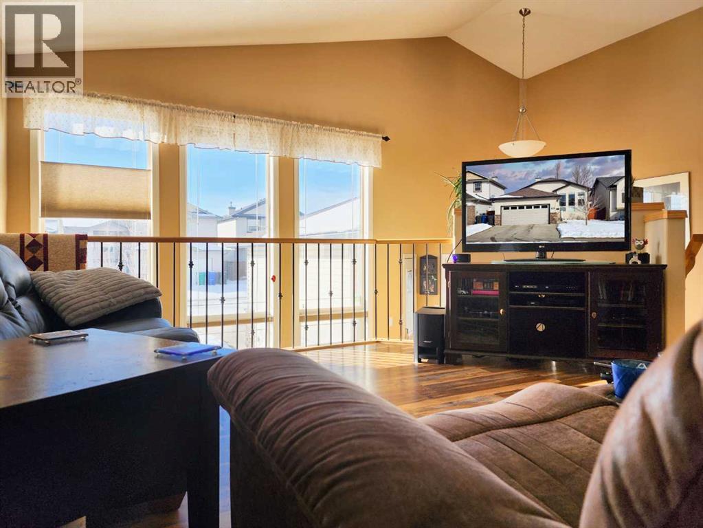 52 Squamish Crescent W, Lethbridge, Alberta  T1K 7Y9 - Photo 6 - A2288675