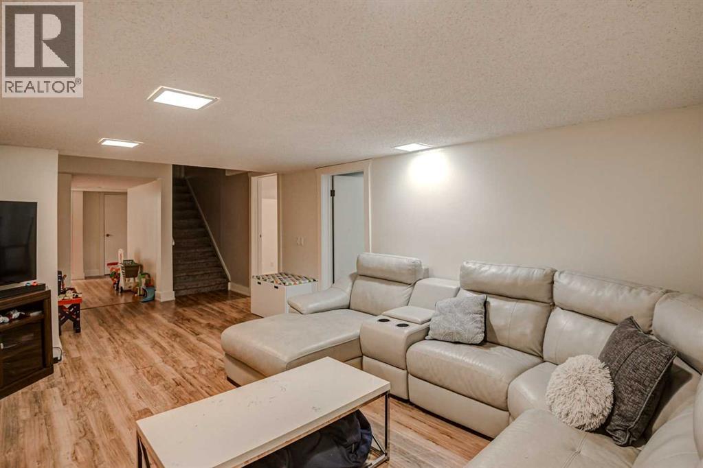 311 Canterbury Place Sw, Calgary, Alberta  T2W 2B5 - Photo 31 - A2287688