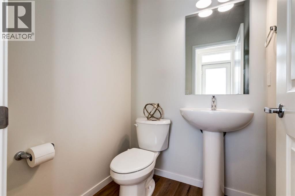 128 Hotchkiss Gate Se, Calgary, Alberta  T3S 0G1 - Photo 19 - A2289360