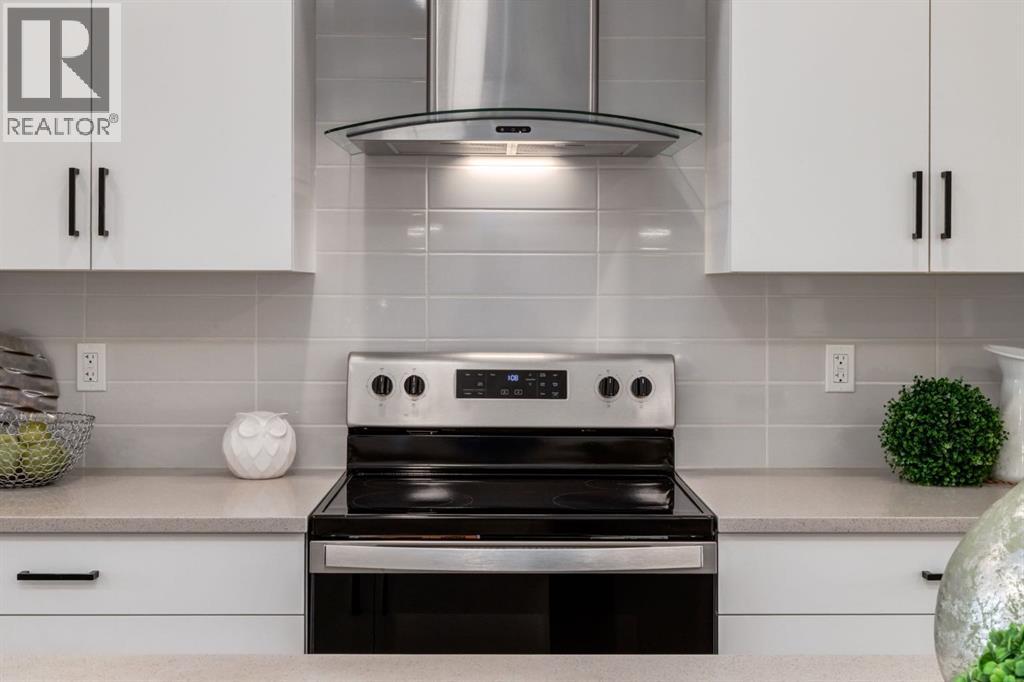 128 Hotchkiss Gate Se, Calgary, Alberta  T3S 0G1 - Photo 11 - A2289360