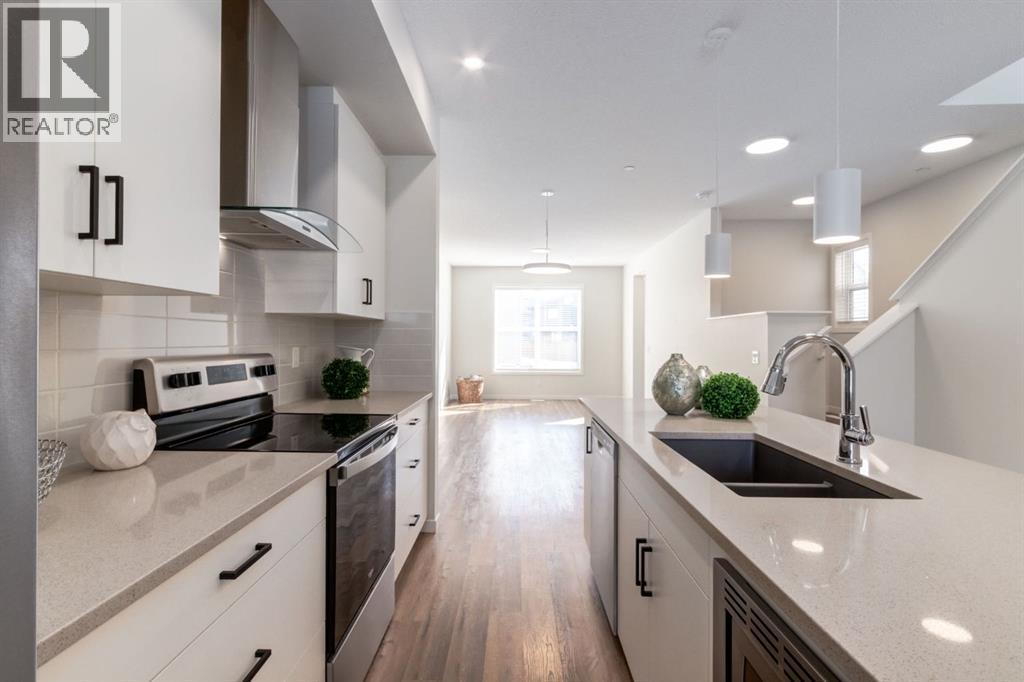 128 Hotchkiss Gate Se, Calgary, Alberta  T3S 0G1 - Photo 9 - A2289360