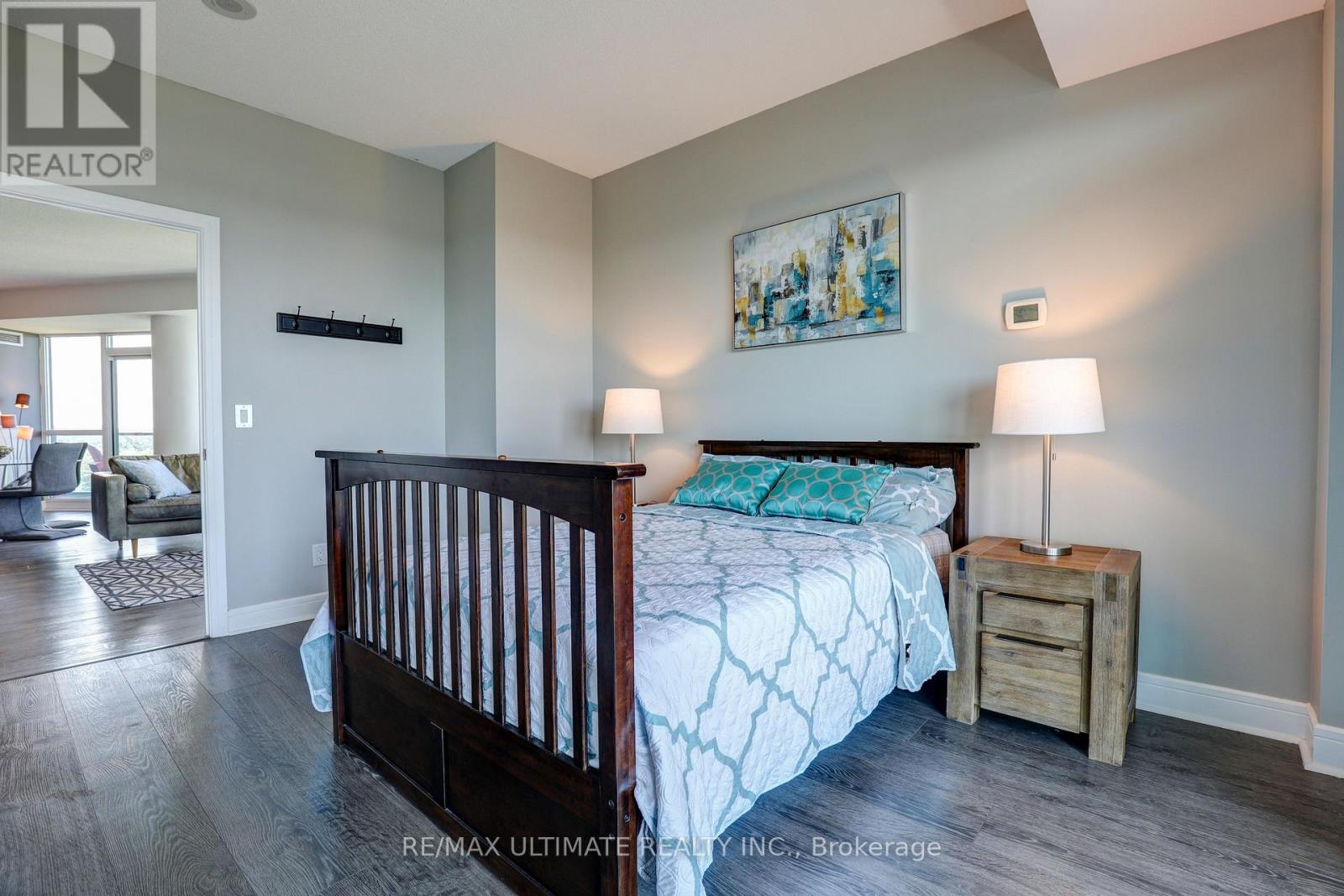 807 - 35 Brian Peck Crescent, Toronto, Ontario M4G 0A5 - Photo 13 - C12835574