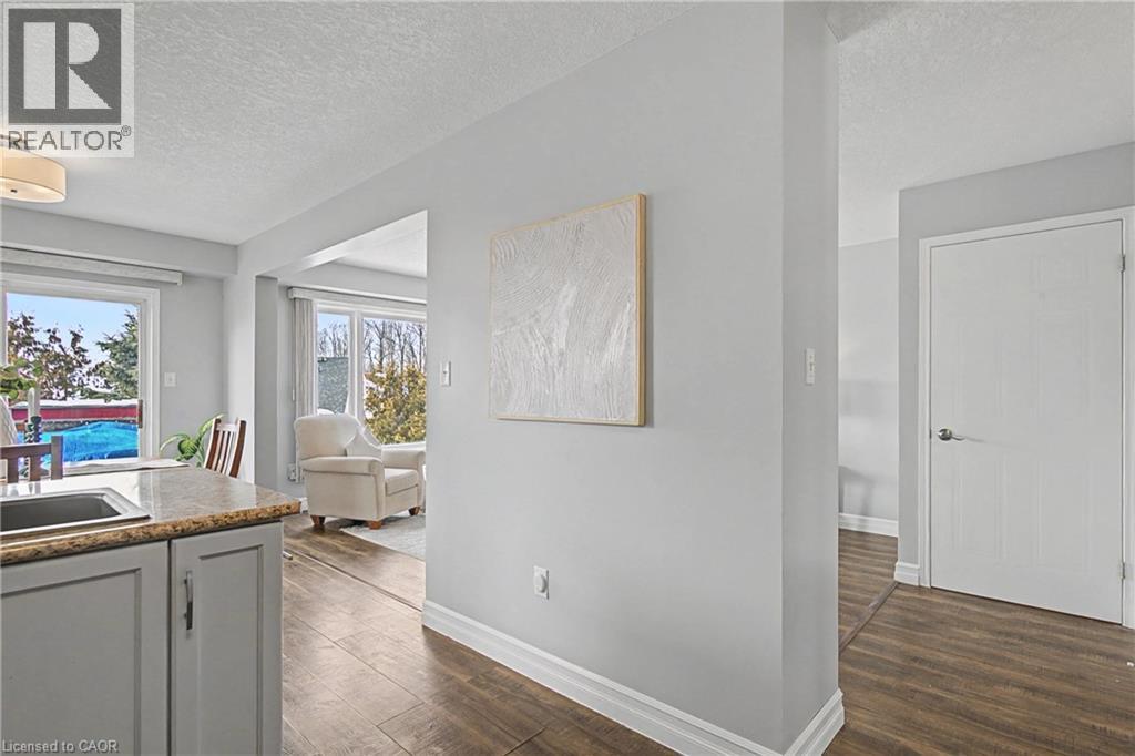 919 Veronica Court, Kitchener, Ontario  N2A 4G4 - Photo 18 - 40808851