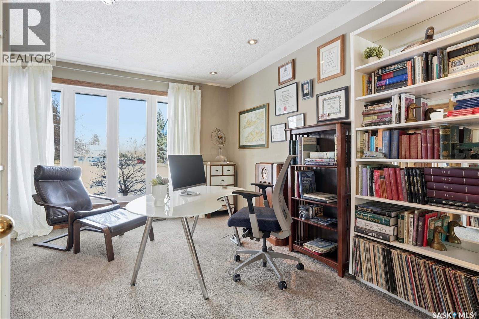 2423 Strathmore Place E, Regina, Saskatchewan  S4V 0Z1 - Photo 10 - SK029229