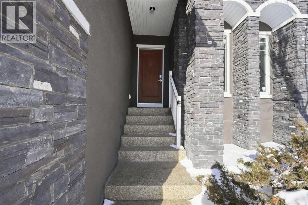 428 Aspen Glen Place Sw, Calgary, Alberta  T3H 0E9 - Photo 3 - A2288704