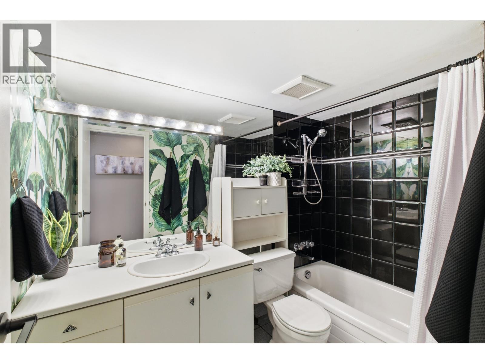 108 251 W 4th Street, North Vancouver, British Columbia  V7M 1H8 - Photo 11 - R3094923