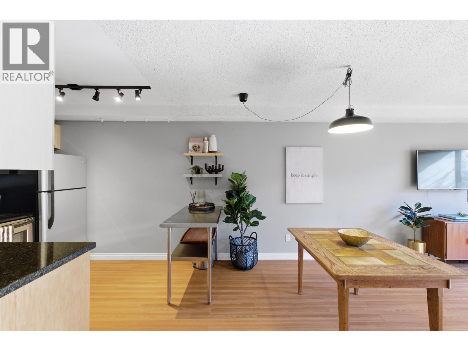 108 251 W 4th Street, North Vancouver, British Columbia  V7M 1H8 - Photo 8 - R3094923