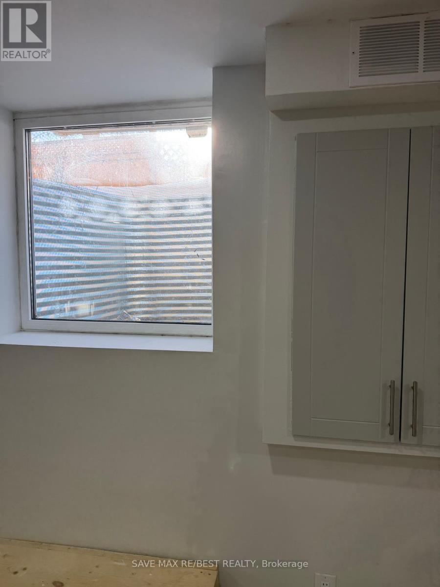 Bsmt - 1 O'connor Lane, Guelph, Ontario  N1E 7G6 - Photo 28 - X12653988