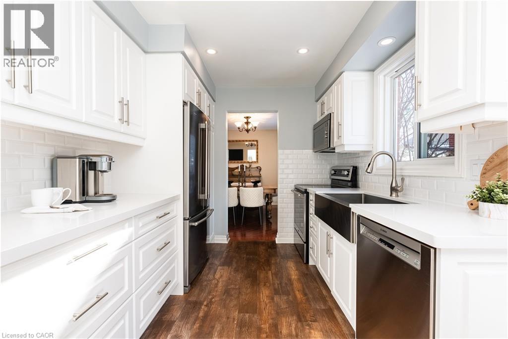 1404 Kimberley Drive, Oakville, Ontario  L6H 2W6 - Photo 8 - 40805526