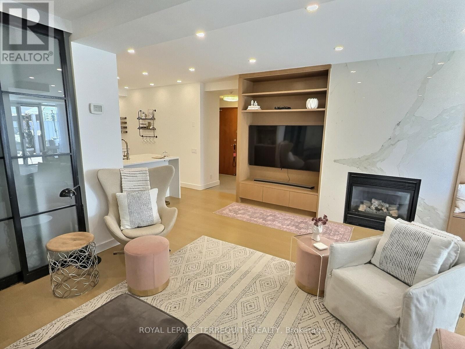 608w - 500 Queens Quay W, Toronto, Ontario  M5V 3K8 - Photo 13 - C12836244