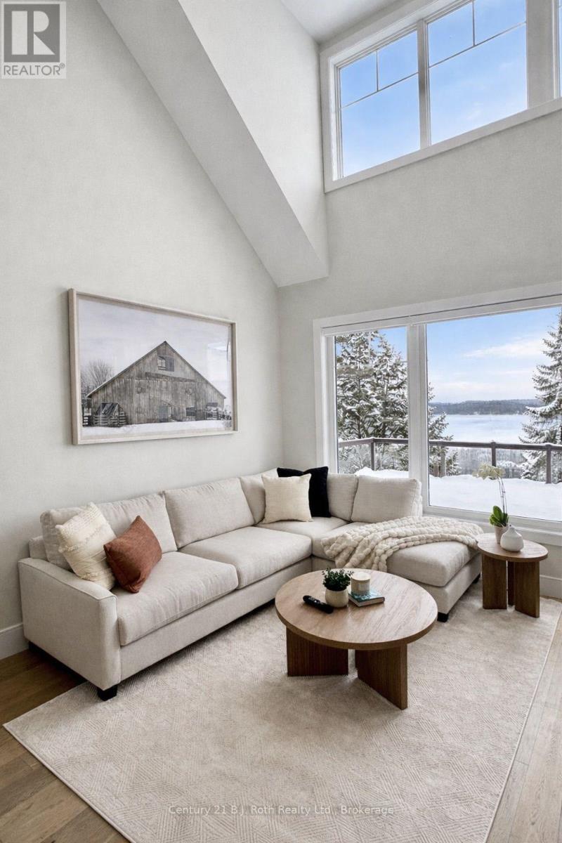 302 - 11 Treetops Lane, Huntsville, Ontario  P1H 1A9 - Photo 2 - X12833842