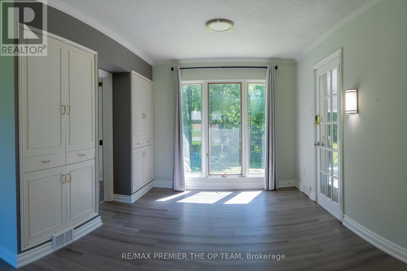 37 John Street, King, Ontario  L7B 1J6 - Photo 8 - N12827826