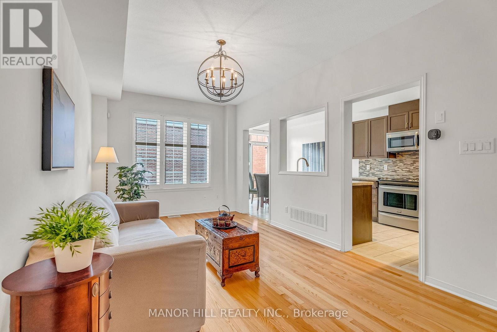 58 Big Hill Crescent, Vaughan, Ontario  L6A 4S1 - Photo 7 - N12835776