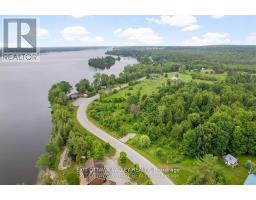 877 LACROIX BAY ROAD, Whitewater Region, Ontario