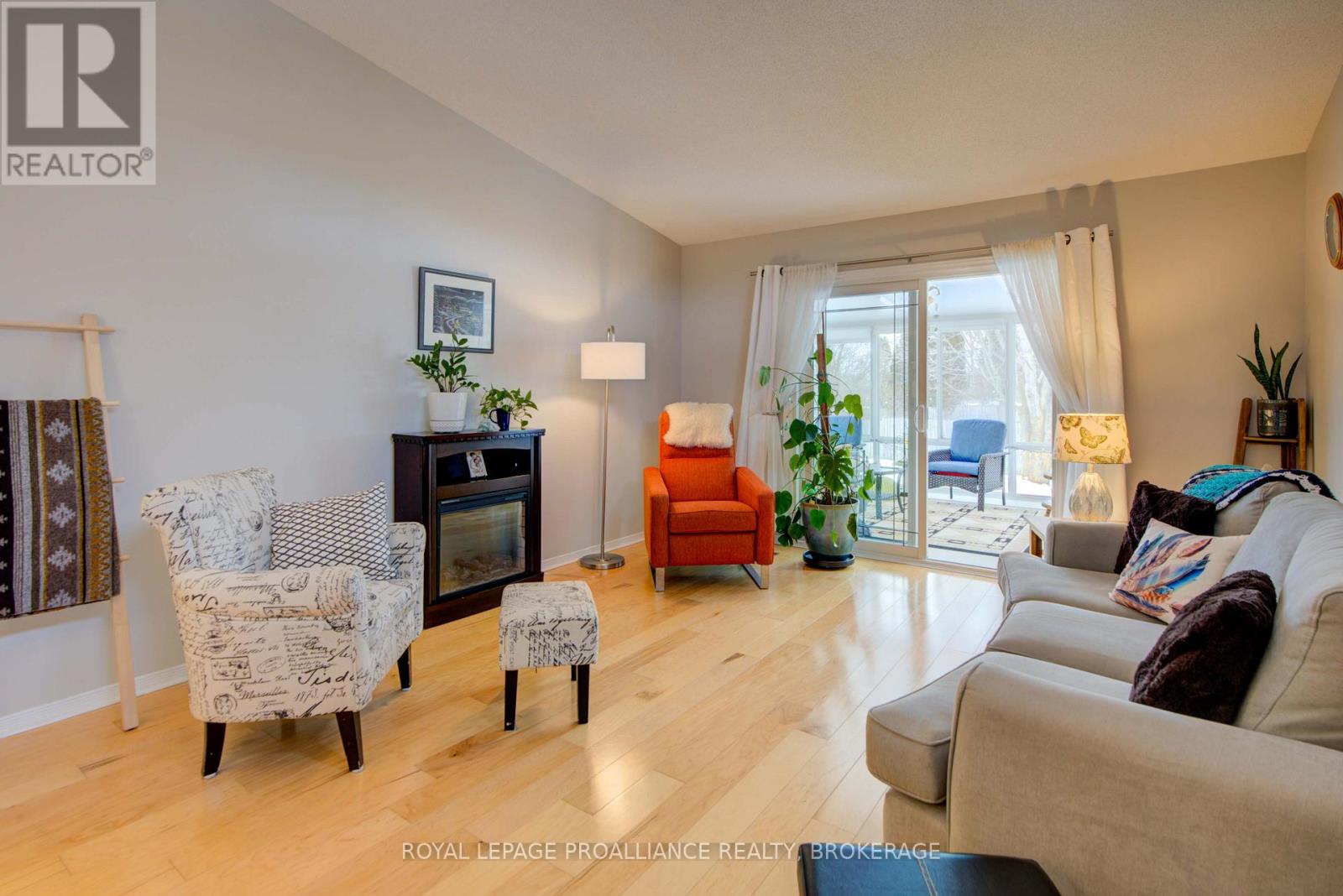 406 Waterloo Drive, Kingston, Ontario K7M 8K7 - Photo 17 - X12836222