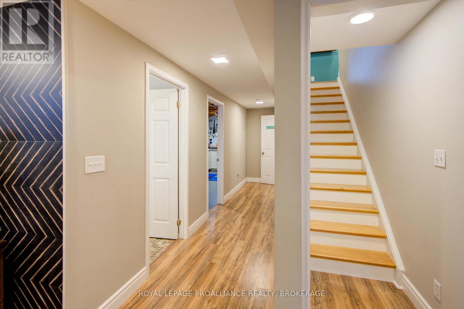 406 Waterloo Drive, Kingston, Ontario K7M 8K7 - Photo 30 - X12836222