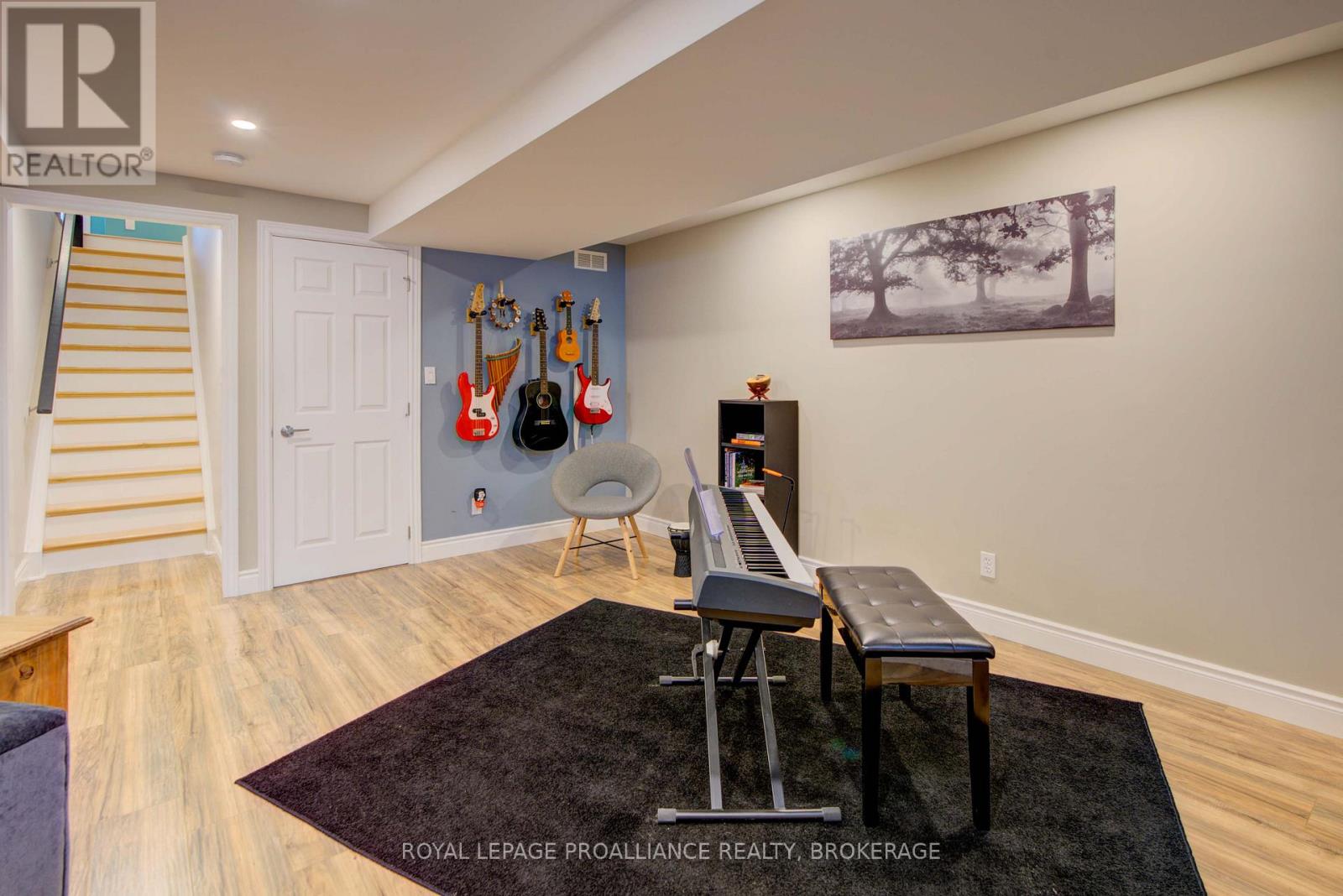 406 Waterloo Drive, Kingston, Ontario K7M 8K7 - Photo 32 - X12836222