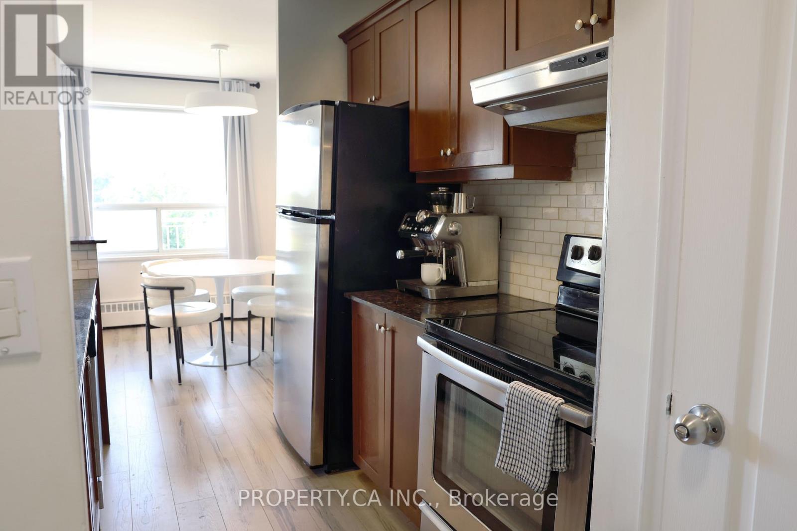 303 - 60 Gulliver Road, Toronto, Ontario  M6M 2M6 - Photo 16 - W12836276