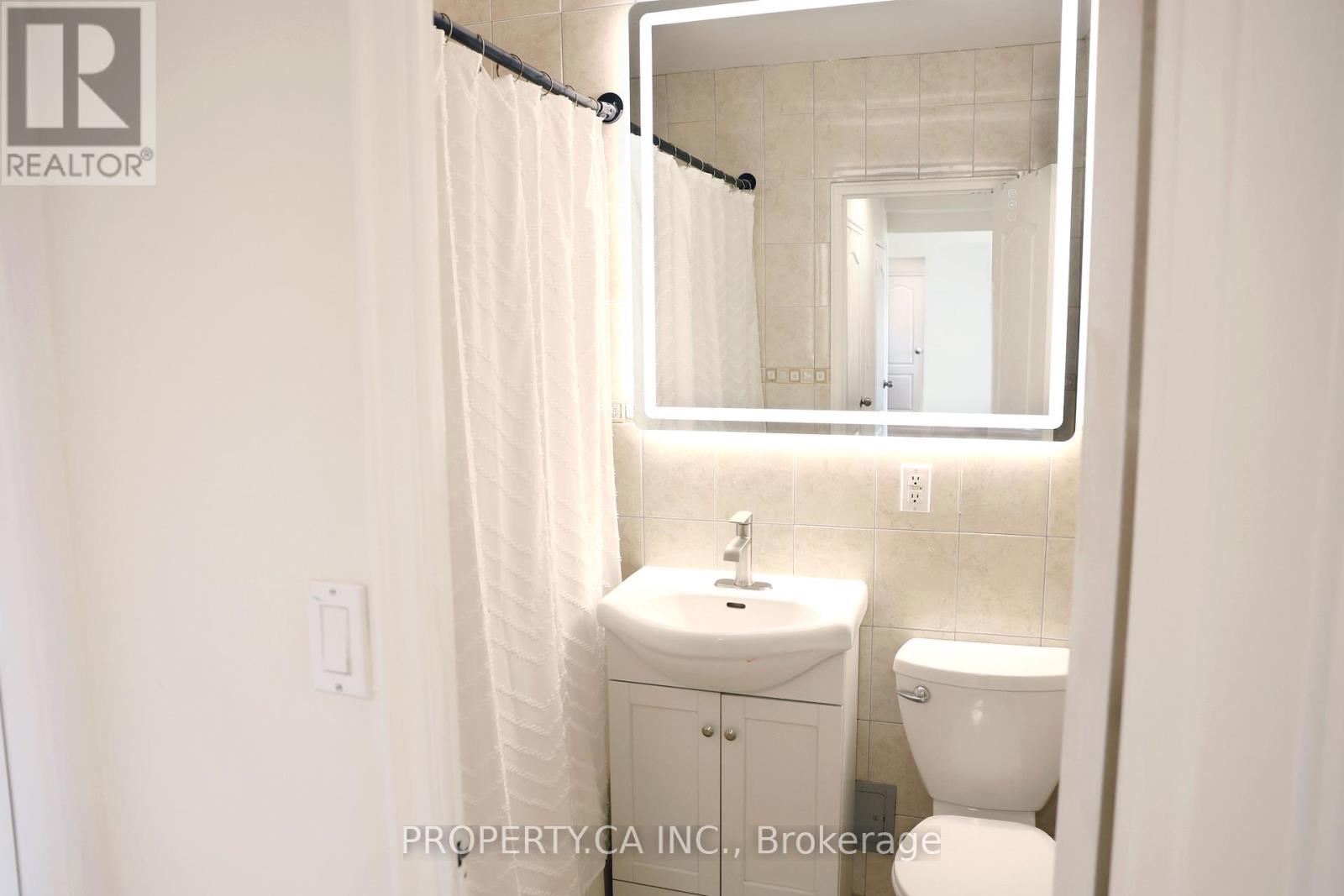 303 - 60 Gulliver Road, Toronto, Ontario  M6M 2M6 - Photo 26 - W12836276