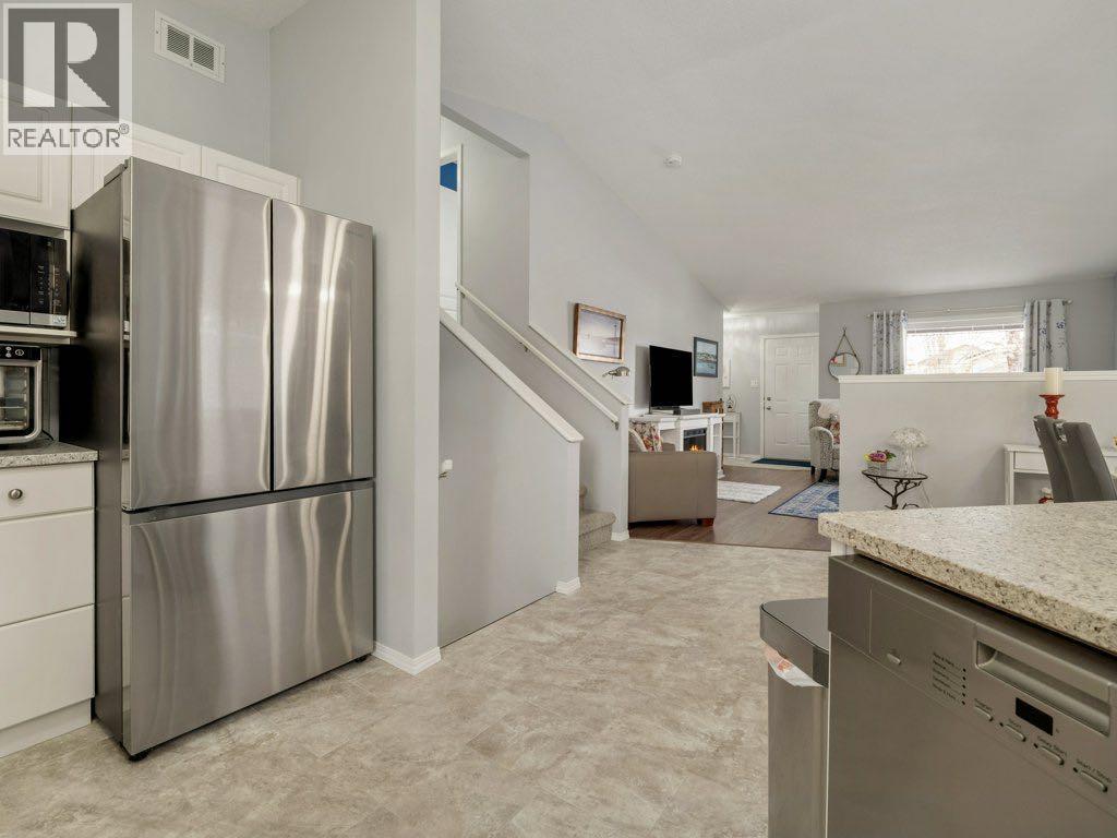 61 Rivercrest Court W, Lethbridge, Alberta  T1K 7P4 - Photo 15 - A2288349