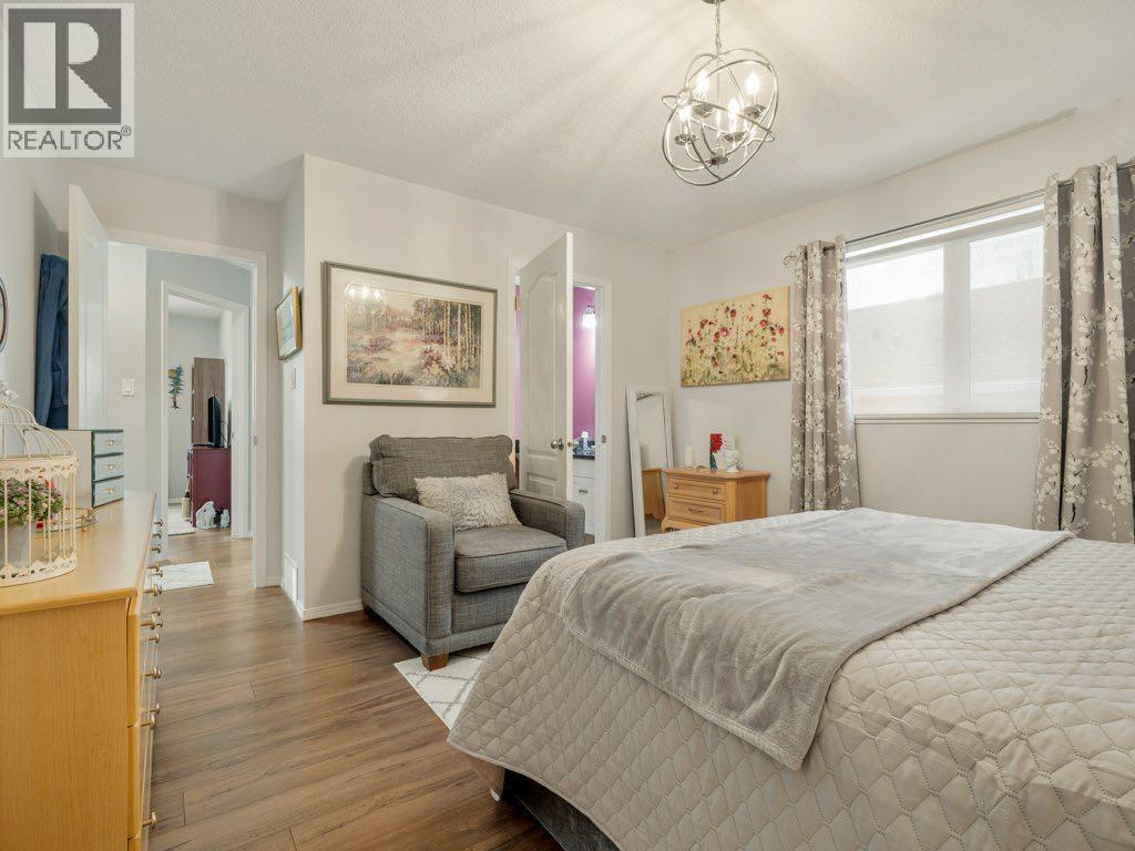 61 Rivercrest Court W, Lethbridge, Alberta  T1K 7P4 - Photo 18 - A2288349